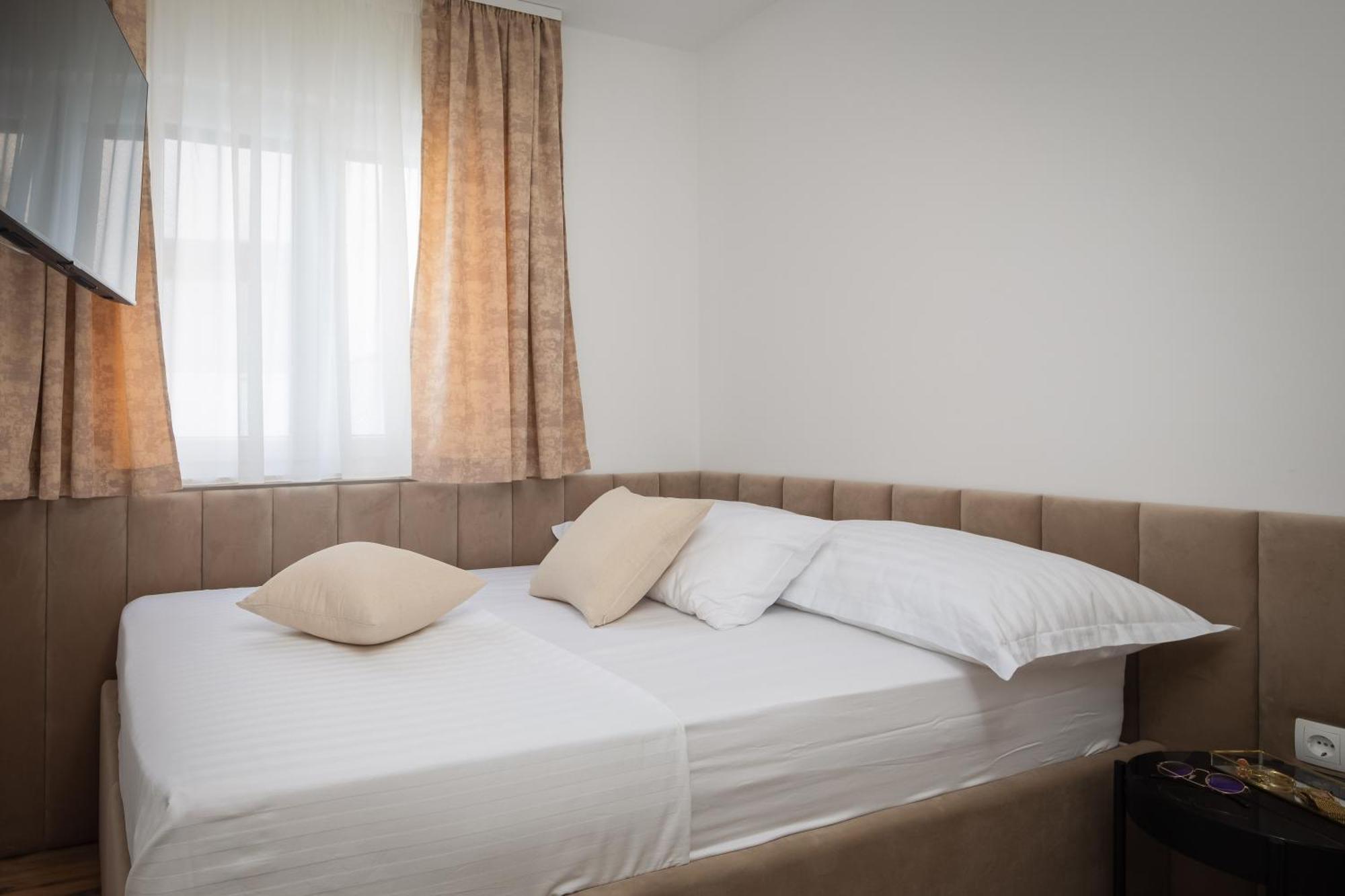 Apartments Villa Maracella Marina Bagian luar foto