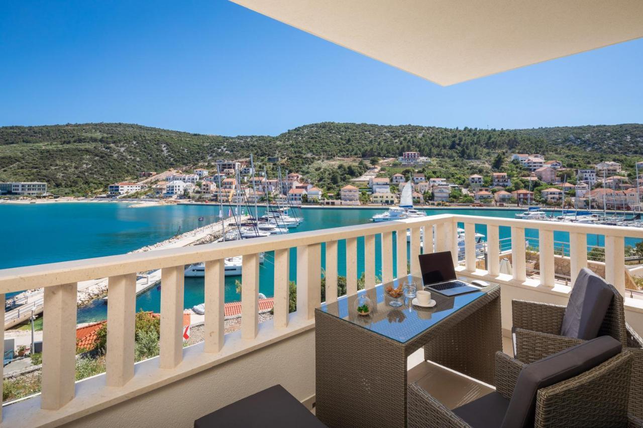 Apartments Villa Maracella Marina Bagian luar foto