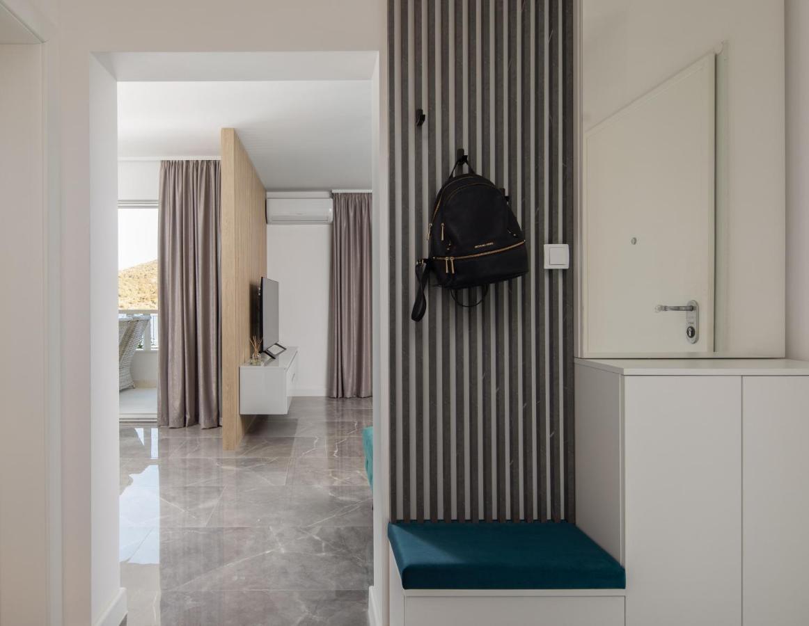 Apartments Villa Maracella Marina Bagian luar foto