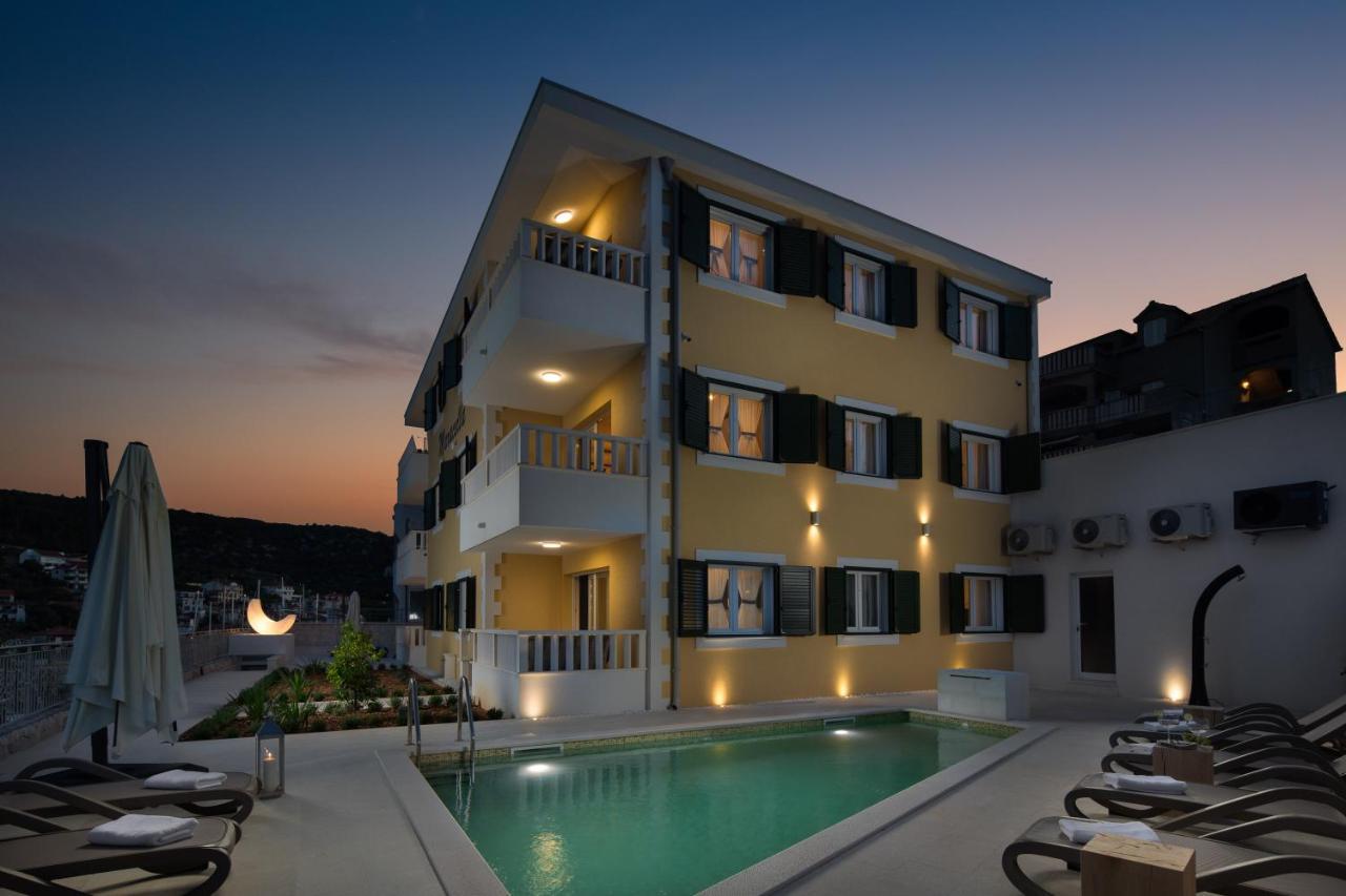 Apartments Villa Maracella Marina Bagian luar foto