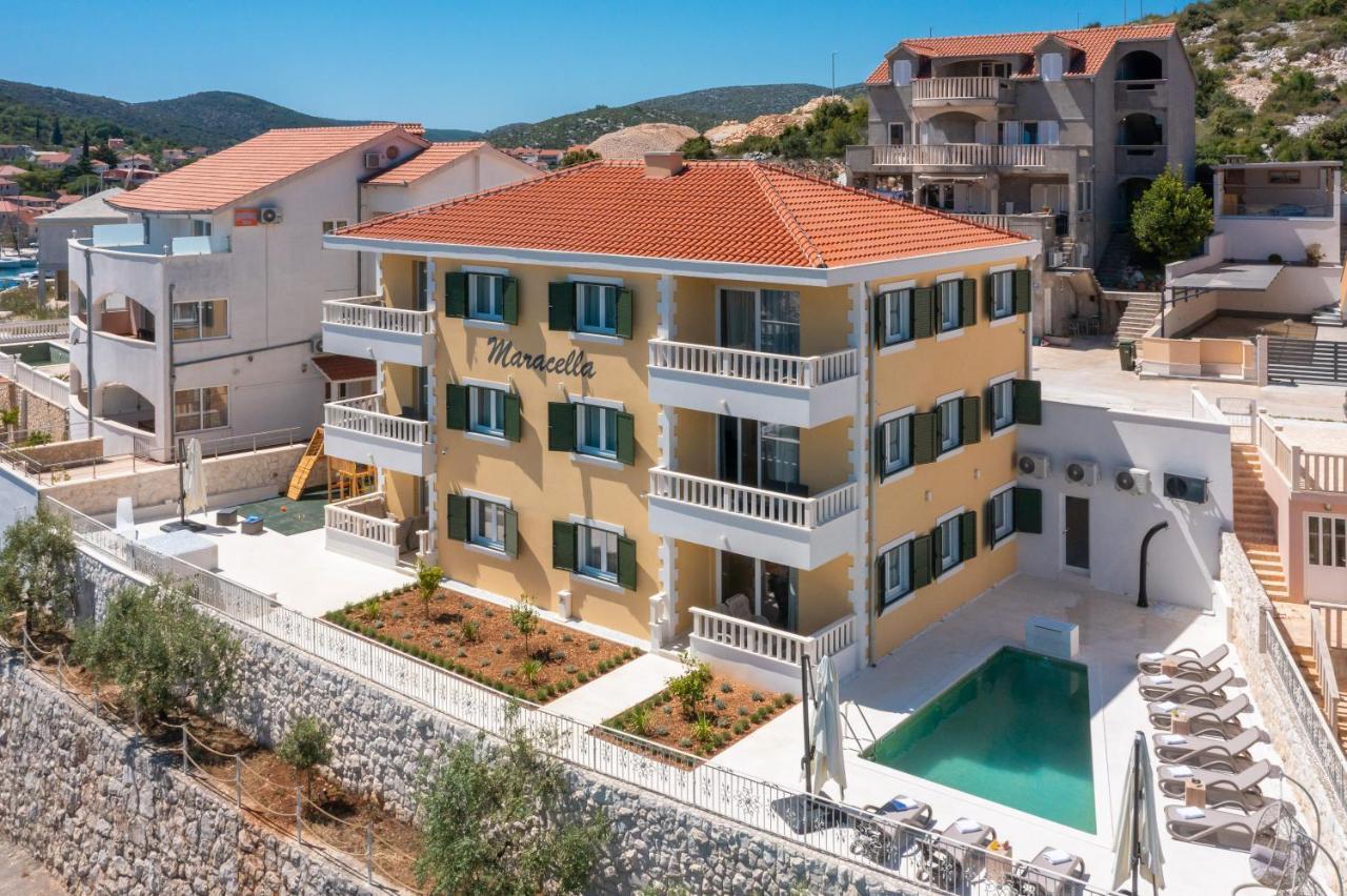 Apartments Villa Maracella Marina Bagian luar foto
