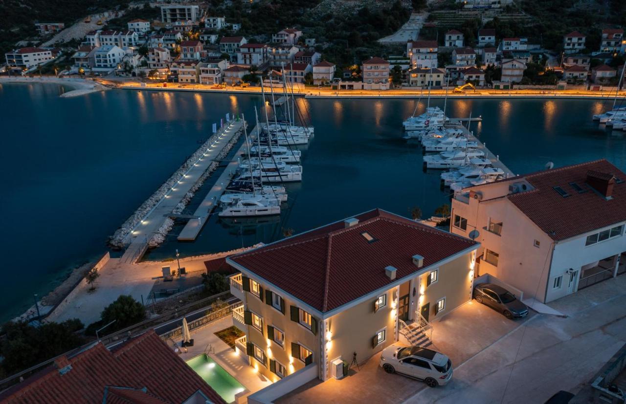 Apartments Villa Maracella Marina Bagian luar foto