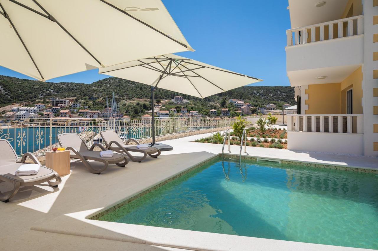 Apartments Villa Maracella Marina Bagian luar foto